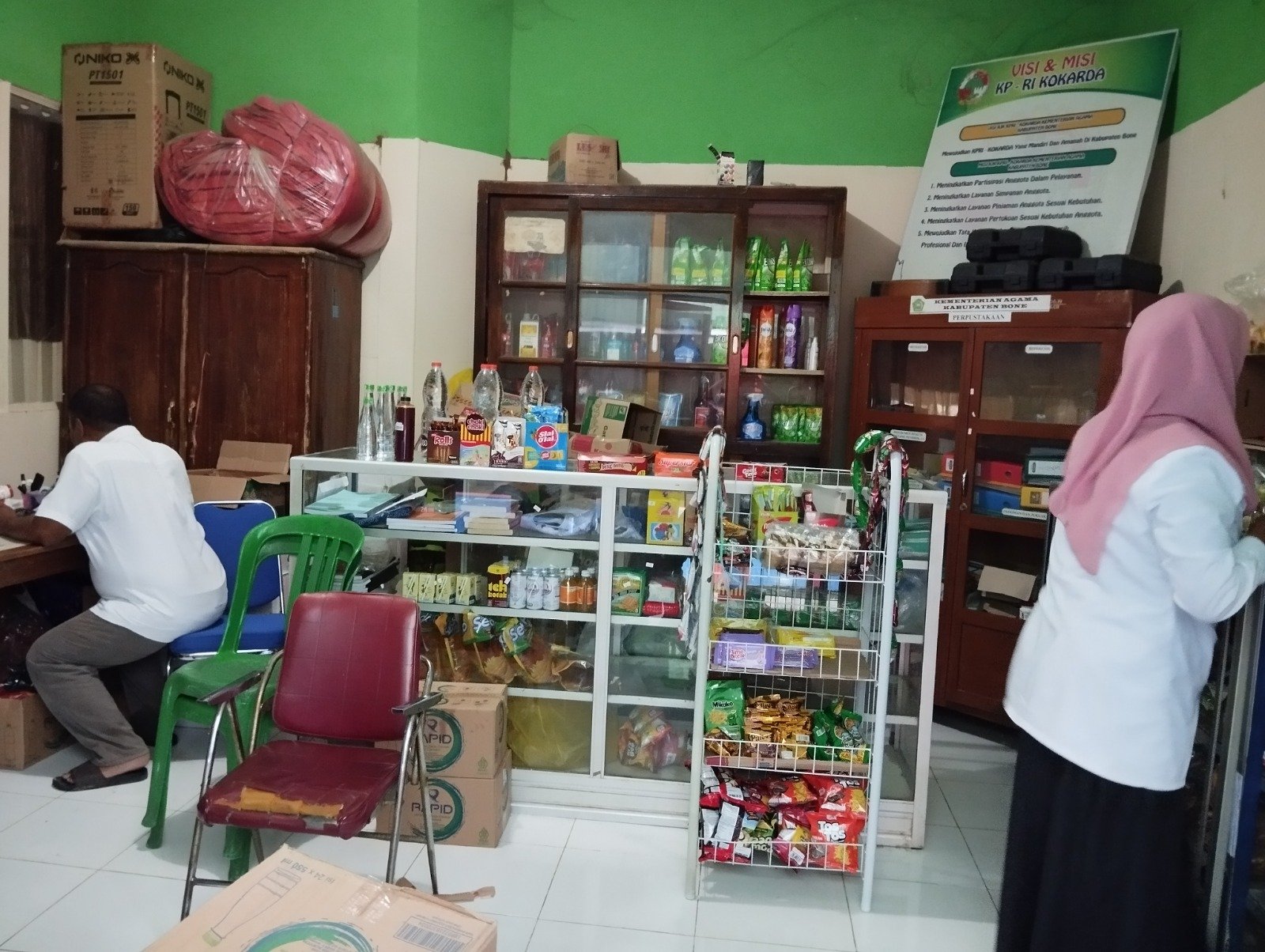 Pelayanan toko koperasi